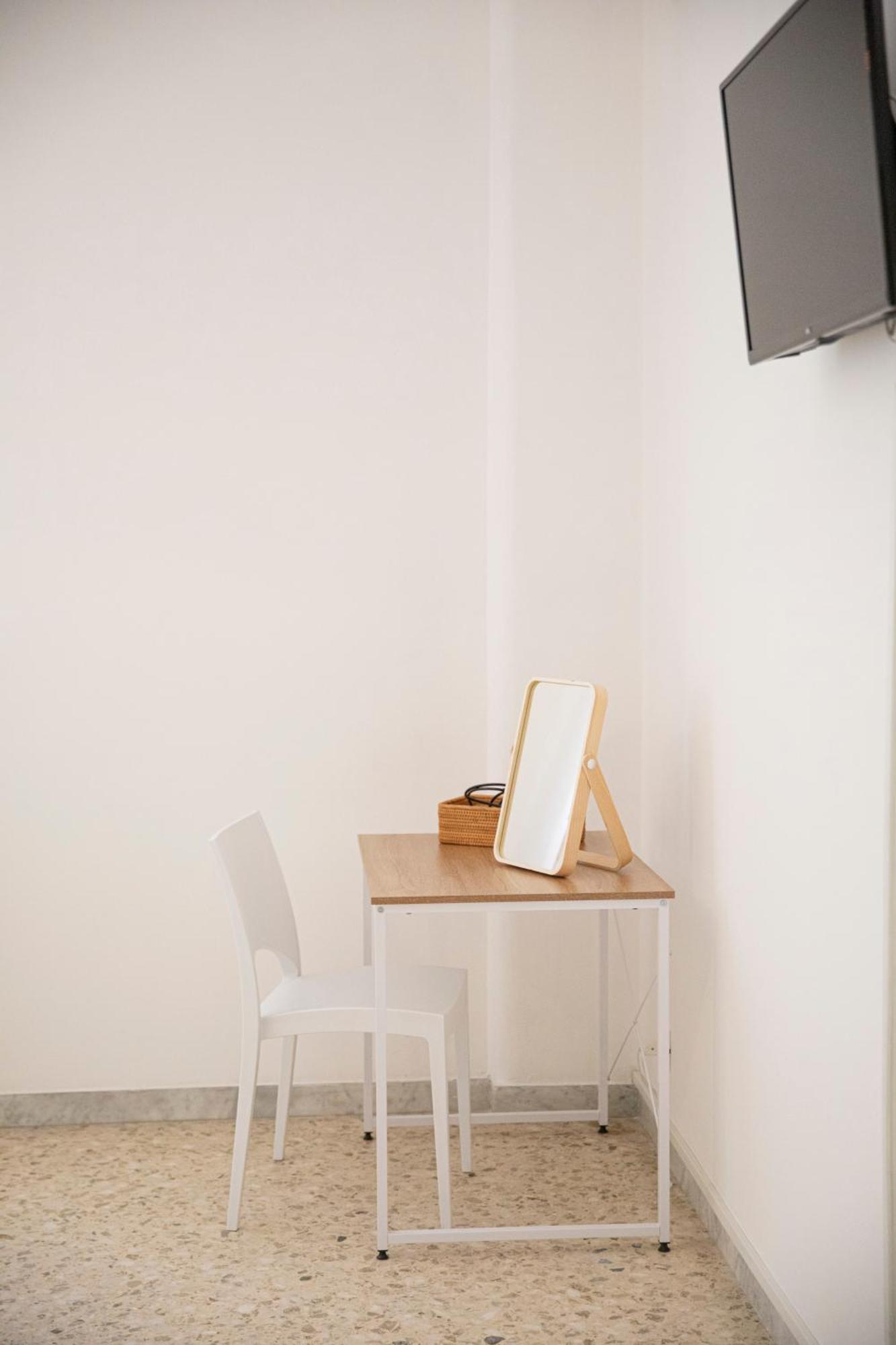 Green Rooms Bari Bagian luar foto