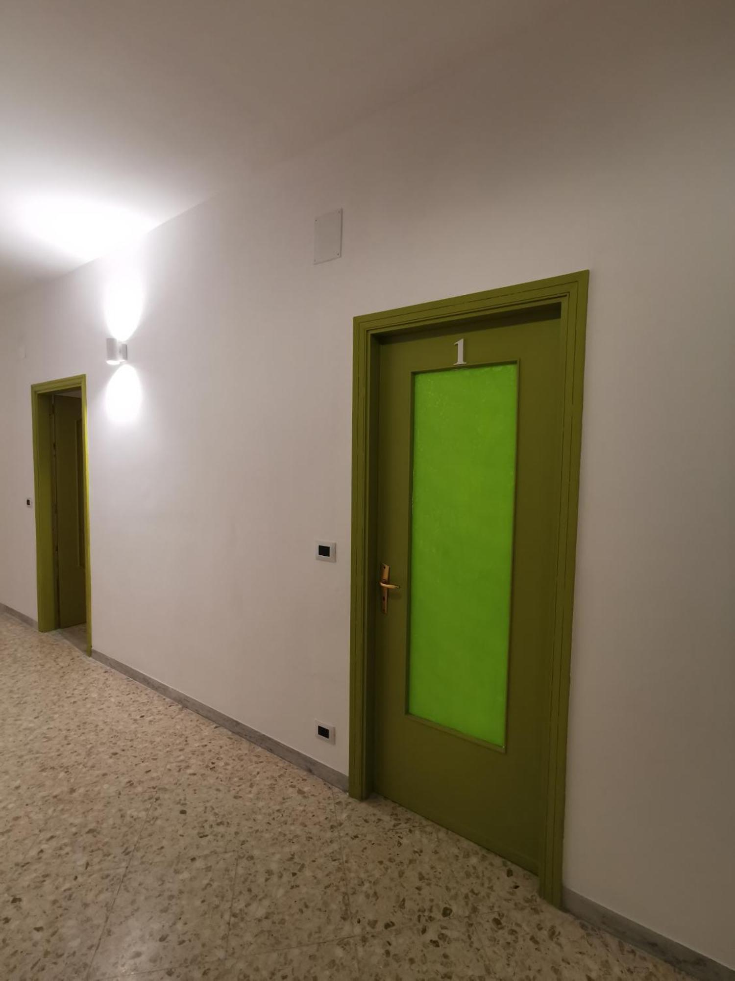Green Rooms Bari Bagian luar foto